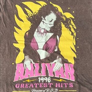 Aaliyah Distressed Graphic TShirt Brown Size XS